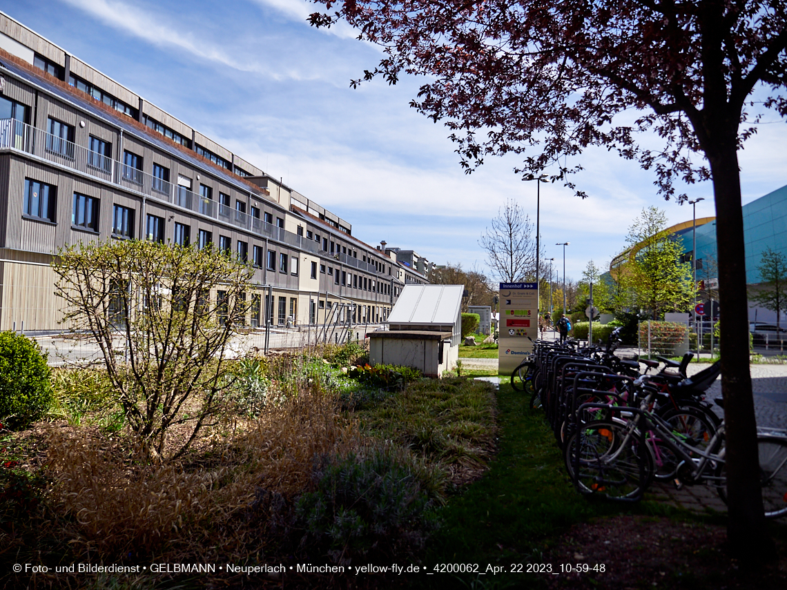 22.04.2023 - Baustelle Montessori Schule im Plettzentrum in Neuperlach